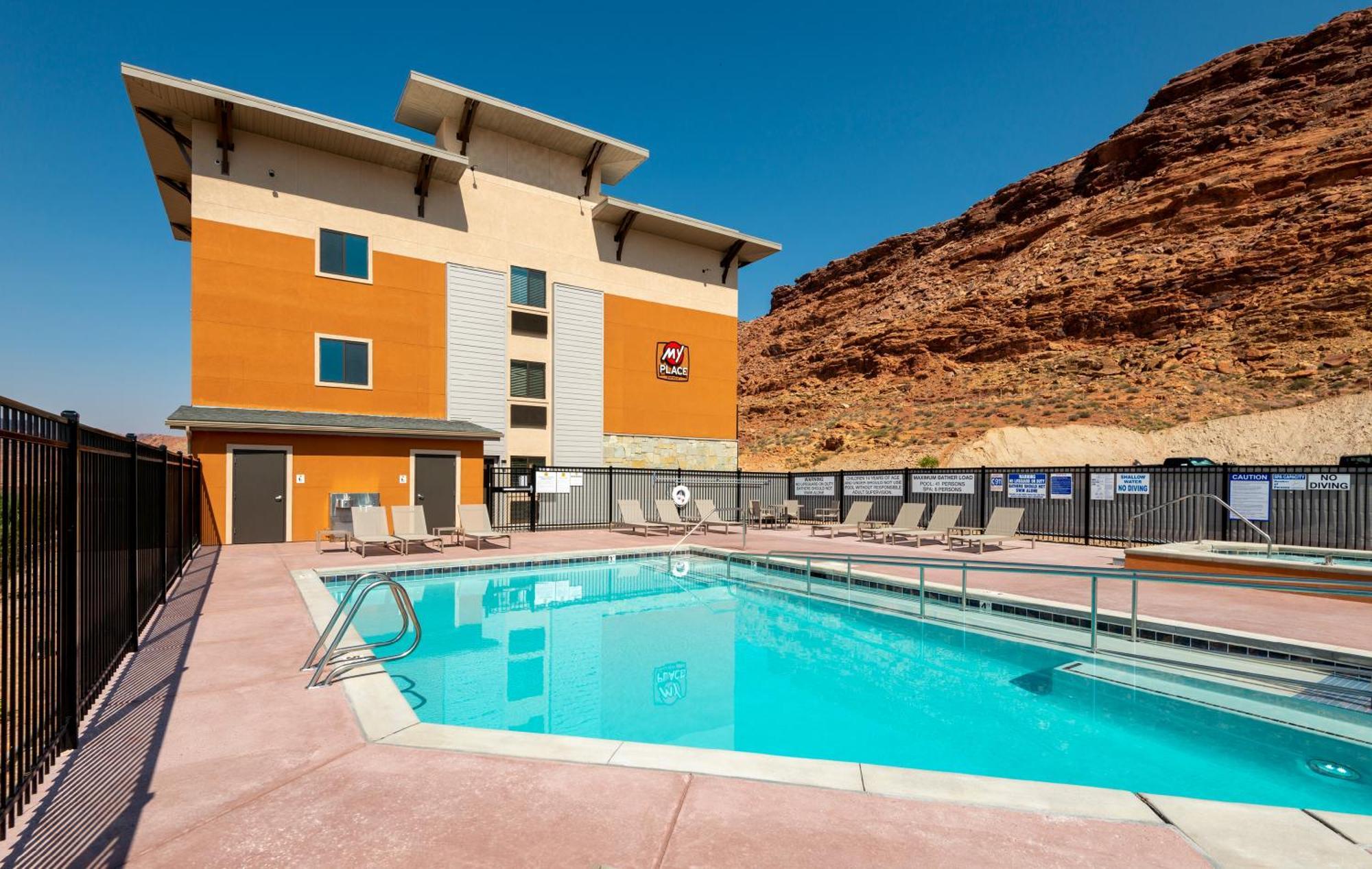 My Place Hotel-Moab, Ut Exteriör bild